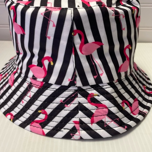 Pink Flamingos 🦩 & Striped Multicolored Reversible Cotton Bucket Hat - Picture 6 of 12